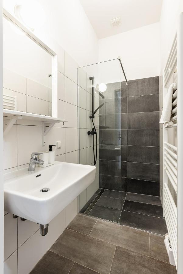 Classy And Elegant Apartments In A Calm Area Viena Exterior foto